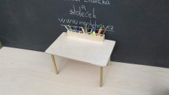 Stoleček výškově nastavitelný